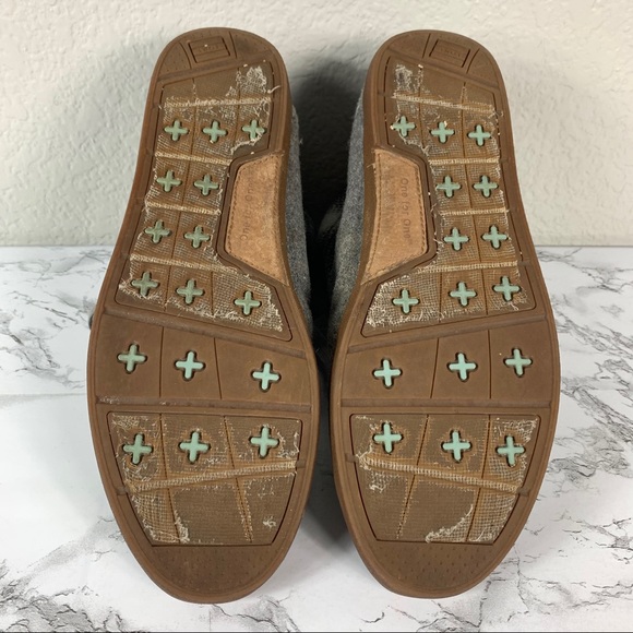 toms buffalo plaid boots